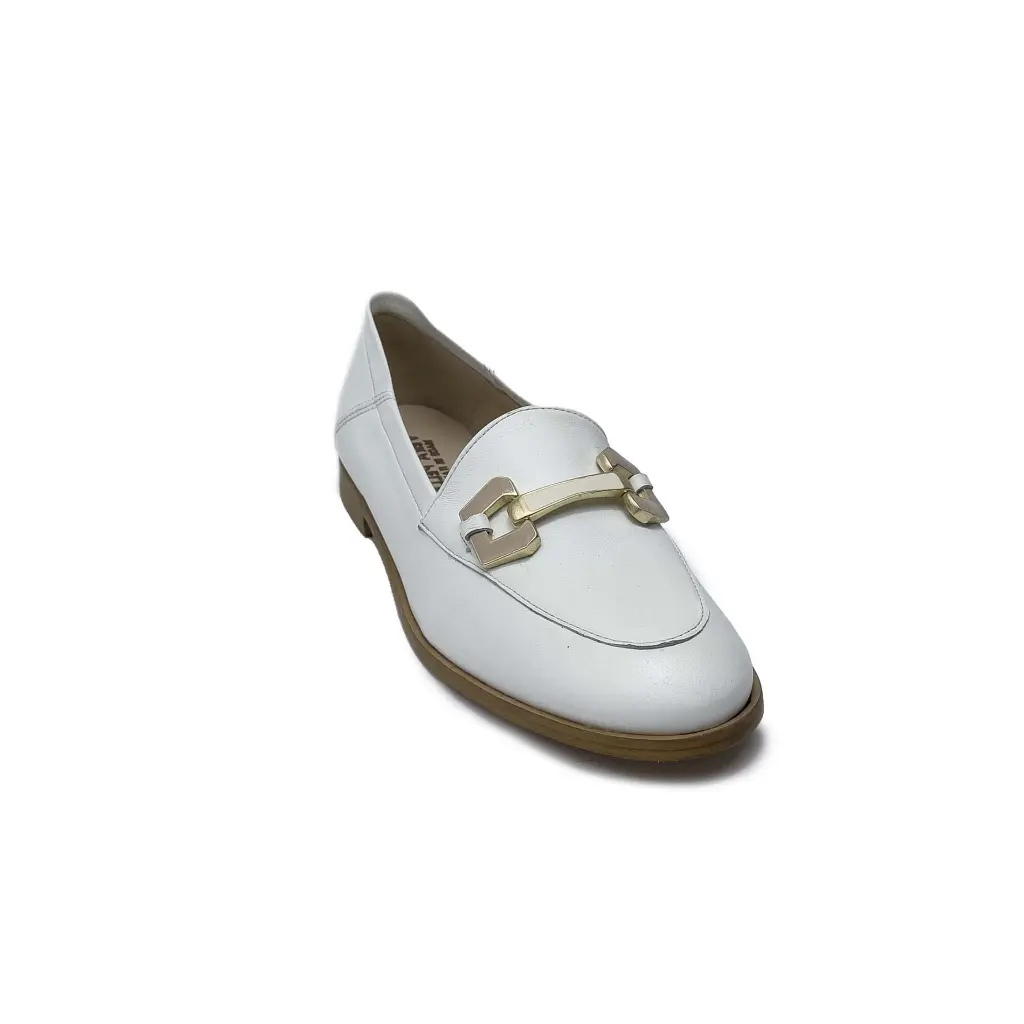 mocassino pelle bianco accessorio Esterno frontale.webp