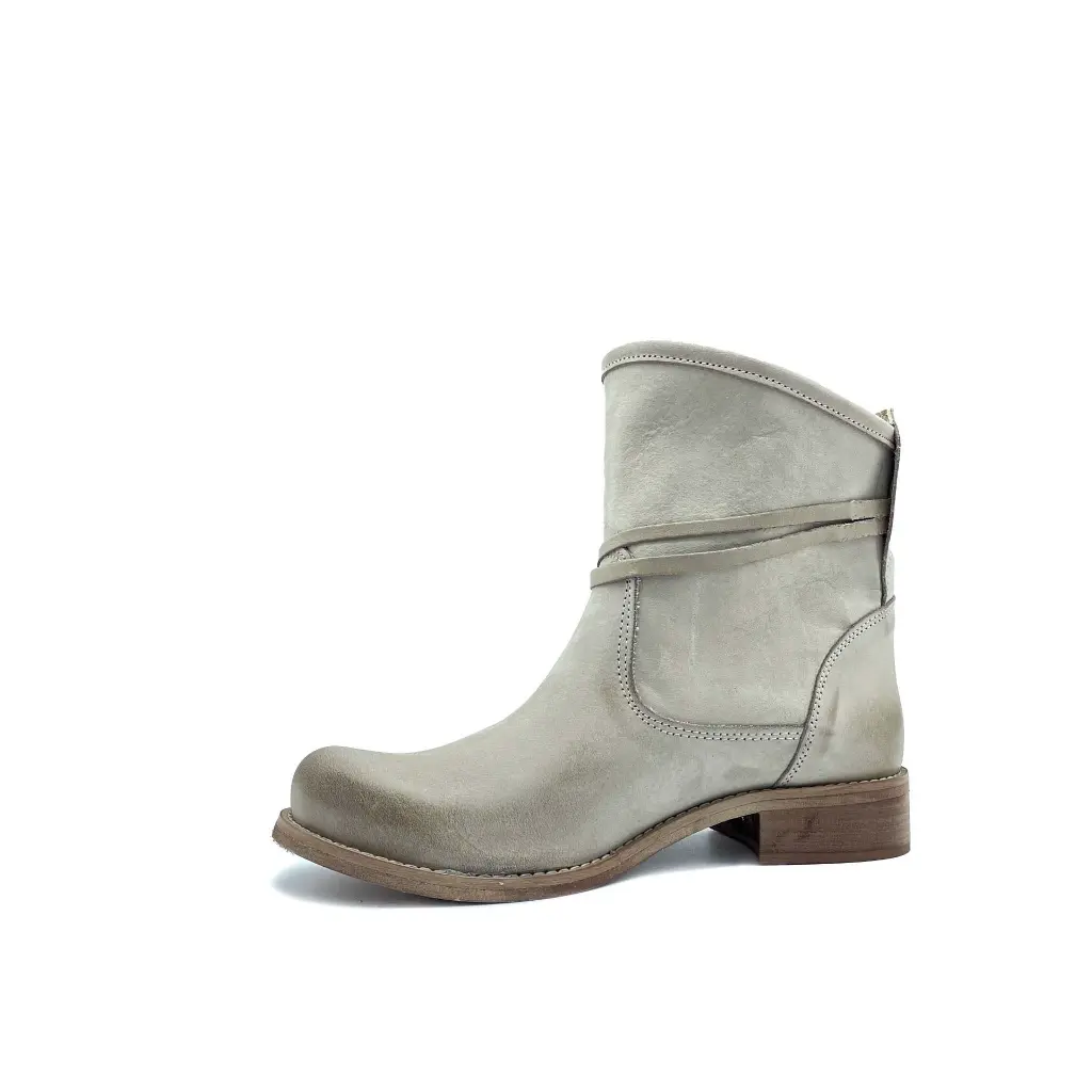 Vyjou stivaletto nabuk taupe laccetto liscio interno.webp