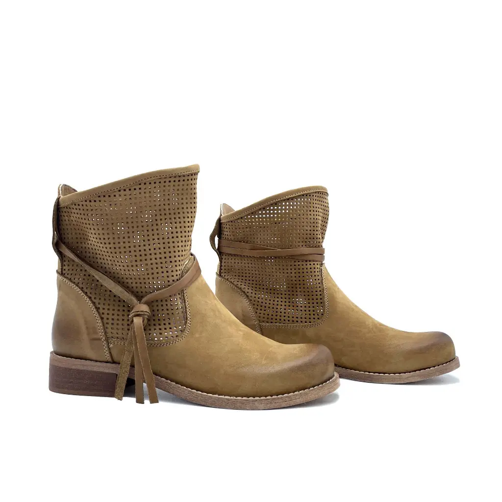 Vyjou stivaletto nabuk cuoio forato quadratino doppio.webp